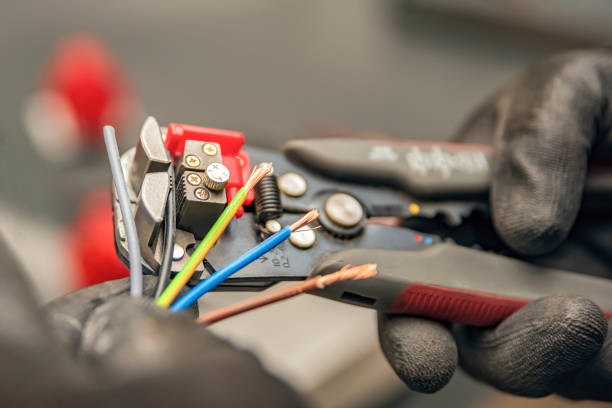 Best Electrical Outlet Repair  in Byrdstown, TN